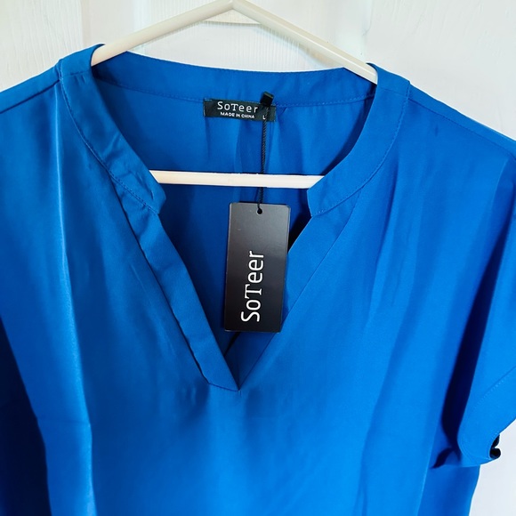 🎉HOST PICK🎉🔥3 for $30🔥👚💙NWT Women’s Blouse - Size Large💙👚 - Picture 3 of 8